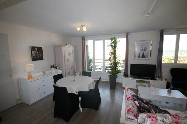 Appartement à vendre, 3 pièces - Villefranche-sur-Saône 69400