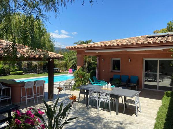 Ste lucie de porto vecchio (20144) Villa 4 chambres piscine proche Pinarello.