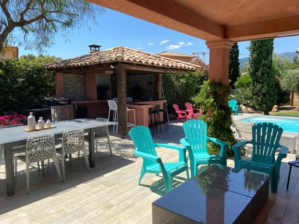 Ste lucie de porto vecchio (20144) Villa 4 chambres piscine proche Pinarello.