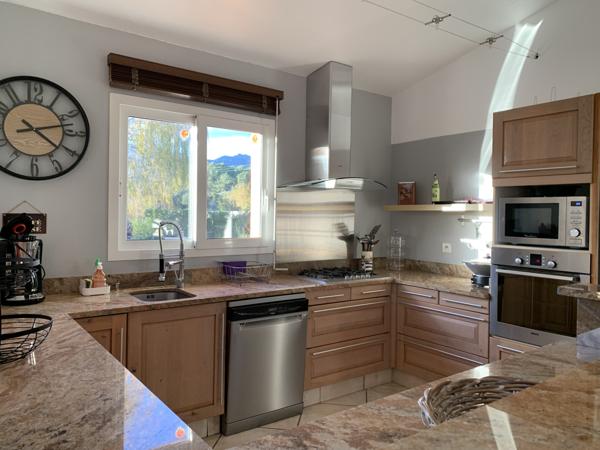 Ste lucie de porto vecchio (20144) Villa 4 chambres piscine proche Pinarello.