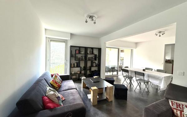 Appartement à vendre    4 pièces • 110 m2 Santa-Maria-di-Lota