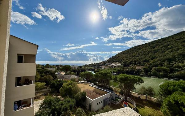 Appartement à vendre    4 pièces • 110 m2 Santa-Maria-di-Lota