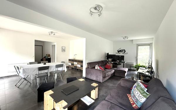 Appartement à vendre    4 pièces • 110 m2 Santa-Maria-di-Lota