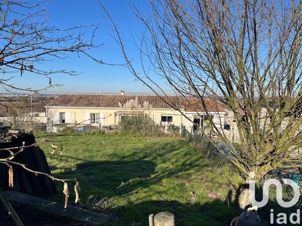 Maison 4 pièces de 145 m² à Genté (16130)