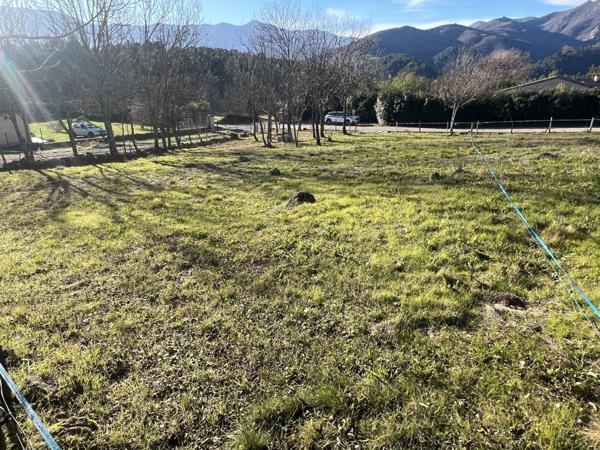 Terrain constructible de 836 m2 - Fabras limite Jaujac