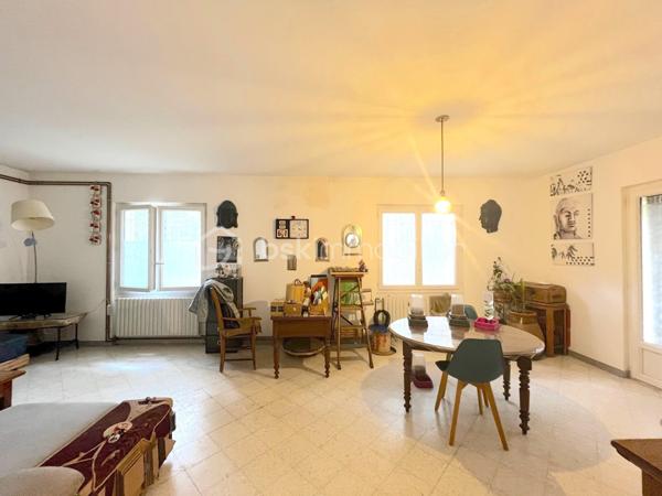 Immeuble de 190,11 m²