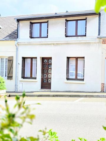 À VENDRE MAISON DE VILLE PROCHE DE LA MER de 77.5m², 4 pièces a EU (76)
