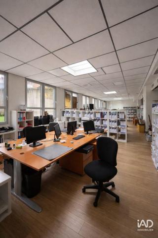 Location local d’activité 1 330 m² Montreuil