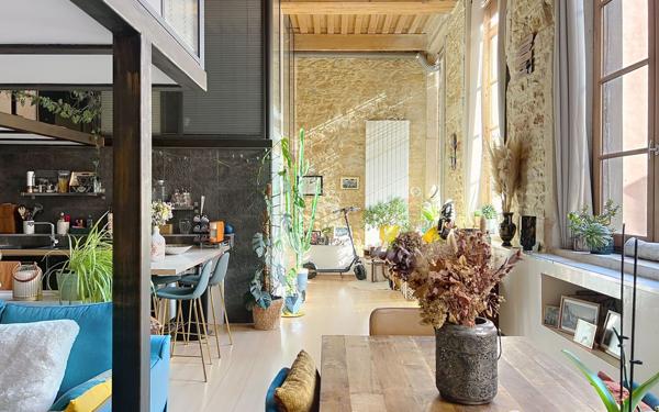 Appartement à vendre    3 pièces • 77,30 m2 Lyon 1