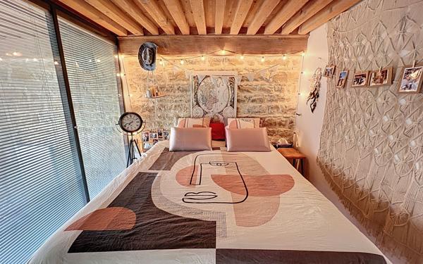 Appartement à vendre    3 pièces • 77,30 m2 Lyon 1