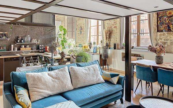 Appartement à vendre    3 pièces • 77,30 m2 Lyon 1