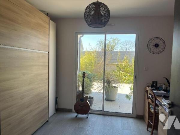 A VENDRE AVEC RESERVE DU DROIT D'USAGE ET D'HABITATION AU PROFIT DU VENDEUR :
Une maison d'hab...