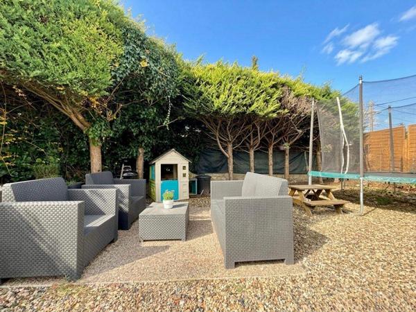 Maison de charme 1929 rénovée: 3 chambres dont 1 suite parentale.