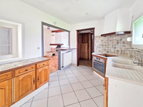 Maison semi individuelle, gros potentiel