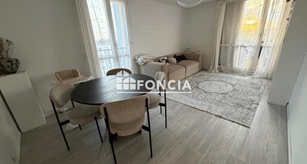 Location Appartement 3 pièces 64.63 m² - Corbeil-essonnes 91100