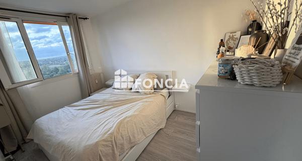 Location Appartement 3 pièces 64.63 m² - Corbeil-essonnes 91100
