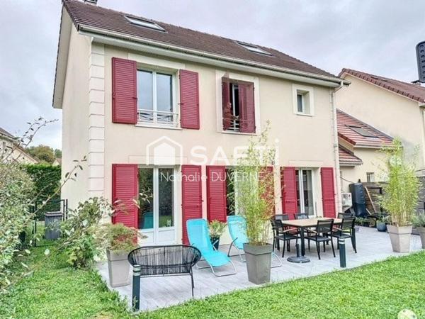 Maison 125 m2 louée actuellement (fin 07.2026) - 4 chambres - terrain 310 m2 - proche tous commerces - RER C