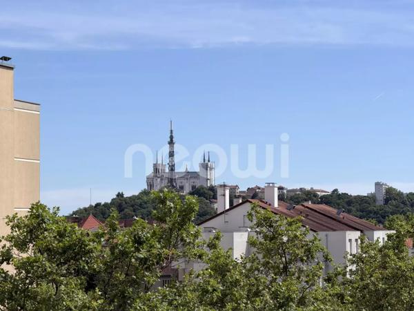 Croix-Rousse – T5 128 m² traversant, double balcon, 6ème étage avec ascenseur