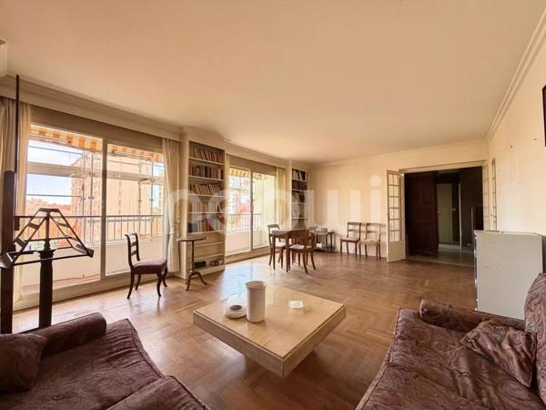 Croix-Rousse – T5 128 m² traversant, double balcon, 6ème étage avec ascenseur