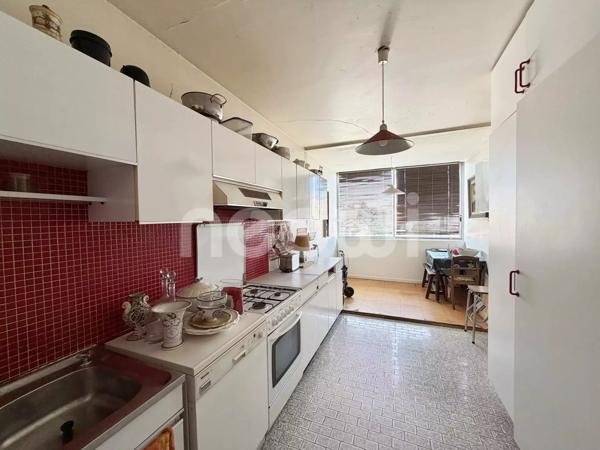 Croix-Rousse – T5 128 m² traversant, double balcon, 6ème étage avec ascenseur