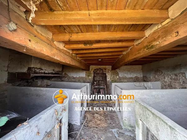 Vente Maison 5 pièces 200 m2 à Thourie