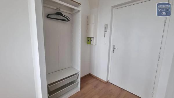 Appartement à louer 1 pièce 28.03m² Saint-Quentin (02100)
