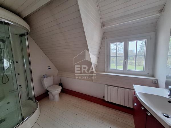 Maison avec piscine et gîte à Ménesplet.