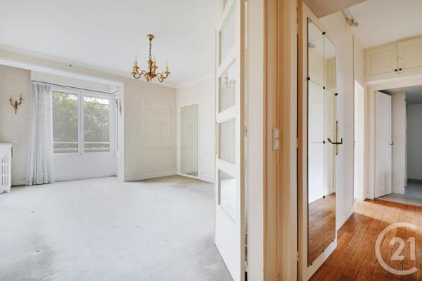 Appartement F2 à vendre  2 pièces - 60,78 m2 PARIS - 75015