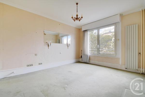 Appartement F2 à vendre  2 pièces - 60,78 m2 PARIS - 75015