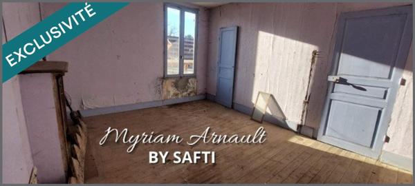 ENSEMBLE IMMOBILIER A RENOVER AVEC JARDIN ET SALLE DE SPECTACLES