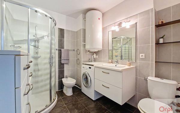 Appartement à vendre    2 pièces • 46,48 m2 Ajaccio