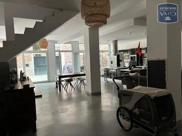 Vente maison 8 pièces de 350m²