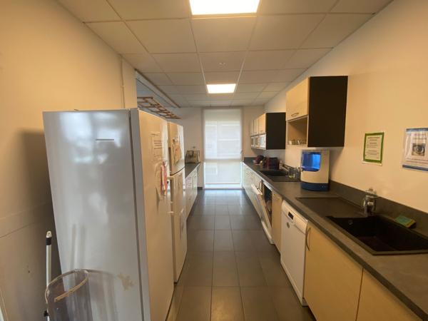 A VENDRE BATIMENT DE BUREAUX 1234m² LORIENT