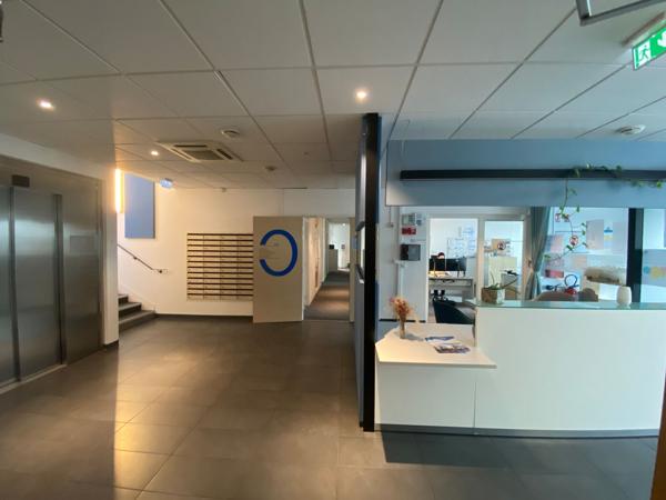 A VENDRE BATIMENT DE BUREAUX 1234m² LORIENT