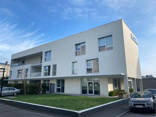 A VENDRE BATIMENT DE BUREAUX 1234m² LORIENT