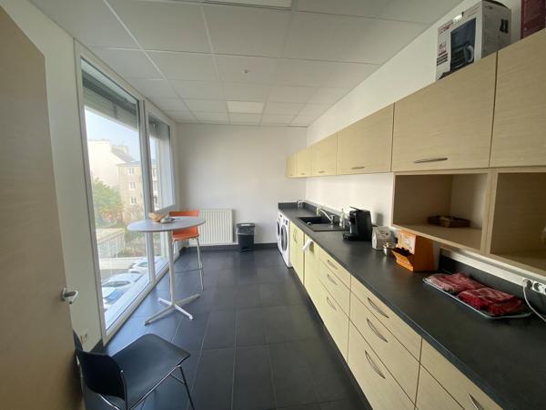 A VENDRE BATIMENT DE BUREAUX 1234m² LORIENT
