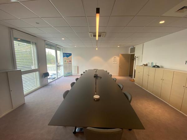 A VENDRE BATIMENT DE BUREAUX 1234m² LORIENT