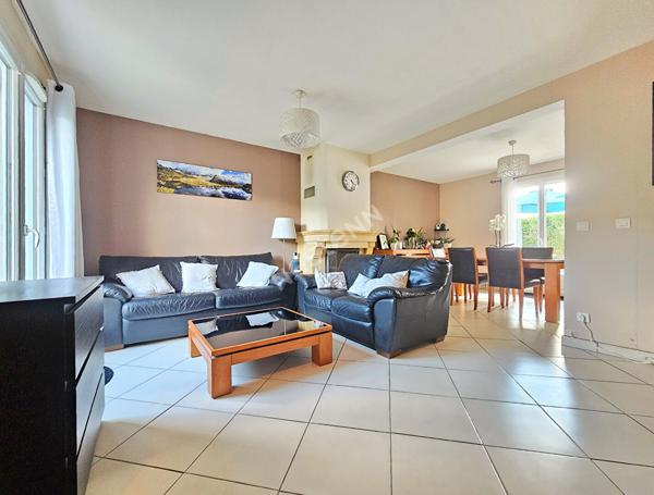 Maison Marines 6 pièce(s) 95m2 / 110m2 au sol