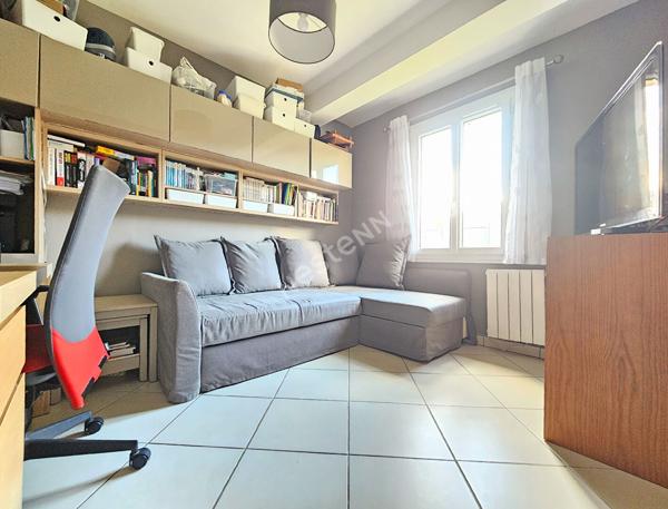 Maison Marines 6 pièce(s) 95m2 / 110m2 au sol