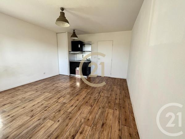 Appartement Studio à vendre  1 pièce - 24,90 m 2   SENS  - 89