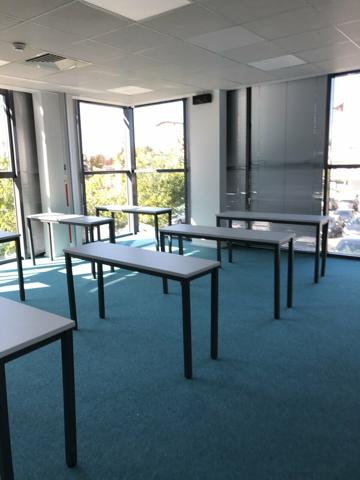 TOURS BUREAUX A LOUER de 44 M² A 2409 M² PARKINGS