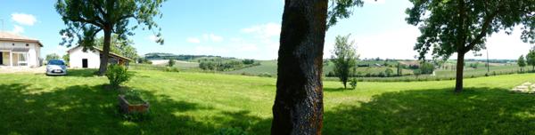 82300, Montalzat  Fermette isolée avec  maison habitable de suite , dépendances et terrains
