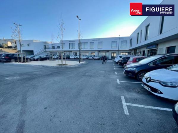 Location CABINET MEDICAL dans le POLE MEDICAL de Saint Cannat. (Bail Professionel)