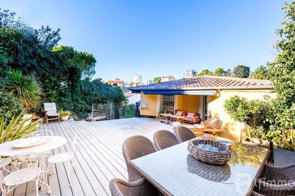 Roucas Blanc 13007 / Maison / Piscine / Garage