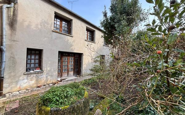 Maison à vendre    14 pièces • 518,04 m2 Chauvigny