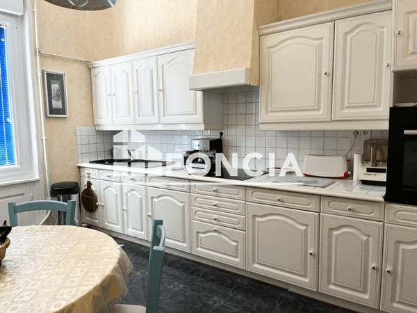 À vendre Appartement 5 pièces 150 m² - Laon 02000