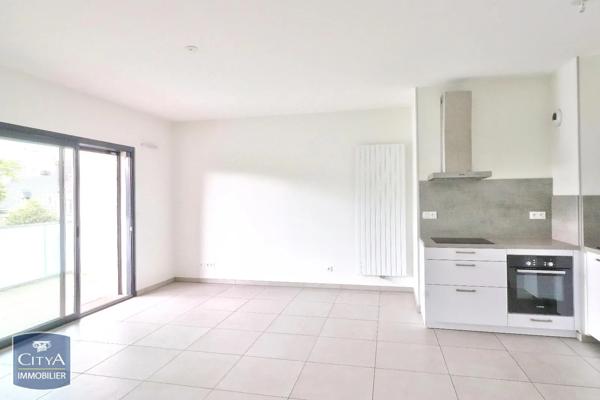 Appartement à louer 3 pièces 67.2m² Saint-Étienne (42000)