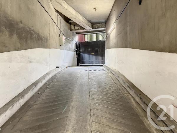Parking à vendre  12 m2 PARIS - 75019
