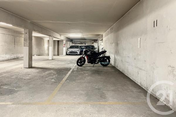 Parking à vendre  12 m2 PARIS - 75019