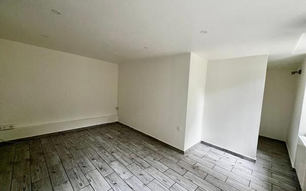 Appartement à vendre    1 pièce • 24,35 m2 Gournay-sur-Marne